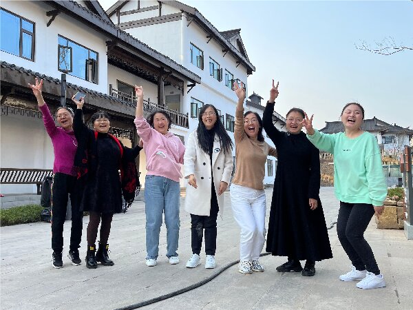 合影2023.3.8.jpg